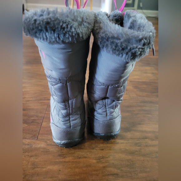 Columbia Winter Boots - Picture 9 of 10